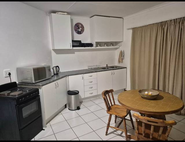 1 bed property to rent in BRIDLE PARK AH